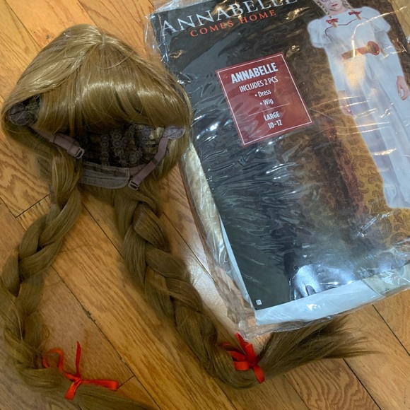 Anabelle Costume 2wigs - Picture 11 of 12